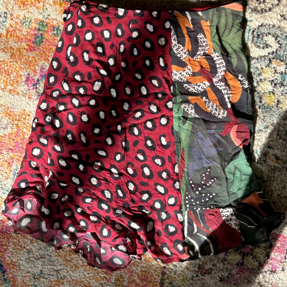 Farm Rio - mini wrap skirt